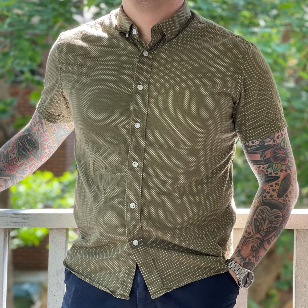 Stitch Note Short Sleeve Button Up